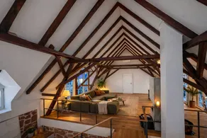 Country house with pool, loft and fireplace - Image 3
