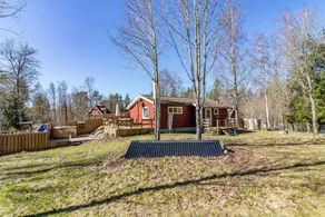Holiday home with terrace, hot tub & BBQ - Image 5
