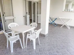 Holiday apartment with terrace, garden & pool | Beach view | Beach nearby | Pets are welcome - Image 3