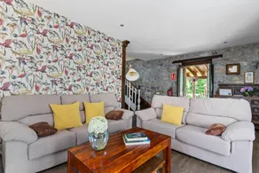 Holiday home with garden, BBQ & terrace | Mountain view - Image 2