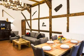 House with garden - Image 5