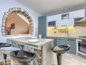 Fully equipped beautiful house with garden, private pool & BBQ - Image 3
