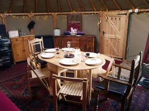 Chalet mit Whirlpool, Garten und Grill - Image 4