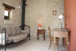 Pierre de Lomagne Room with Shared Pool - Image 5