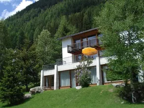 Wohnung mit Garten - Image 2