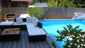 Pleasant apartment with garden, pool & barbecue - Image 3