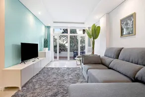 Apartment with pool & terrace | Garden view - Image 3