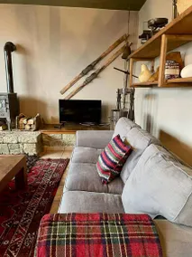 Zoe's Guesthouse - Eptalofos - Image 4