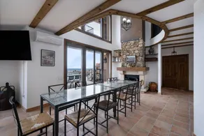 Spacieuse maison de vacances entièrement équipée avec terrasse, jardin et barbecue | Vue ville | Avec animaux acceptés - Image 4