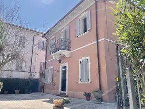 Villa avec terrasse et jardin | Vue jardin - Image 2