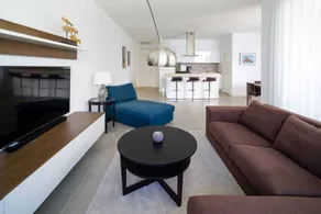 Beachfront Apartment Lemonade II - Image 3