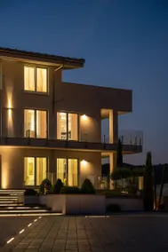 Flat with garden & terrace | Garden view - Image 4