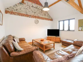 Cottage with garden - Image 4