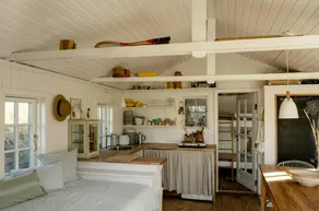 Children-friendly nice holiday home with BBQ, garden & terrace | Water view | Next to the beach | Pet-friendly - Image 3
