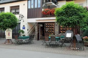 Weingut-Gästehaus R. Schroeder - Image 3