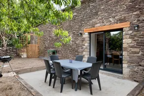 Casa rural con terraza, barbacoa y jardín | Vistas al jardín - Image 4