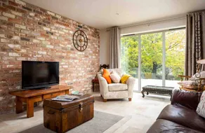 Child-friendly lovely cottage with garden - Image 4