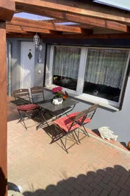 Appartamento con griglia, terrazza e giardino - Image 5