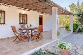 Finca avec piscine privée, jardin et terrasse | Vue jardin - Image 4