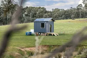 Charming Tiny House, Ideal for a Glamping Escape near Heathcote - Image 2