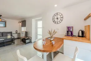 Fully equipped beautiful house - Image 3