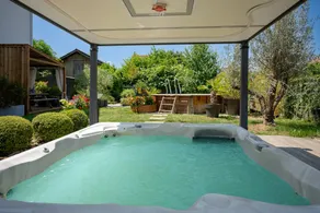 Guest House 'La Suite Des Sommets' with Shared Pool, Shared Terrace and Air Conditioning - Image 2