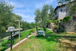 Apartment with terrace & garden | Mountain view - Image 3