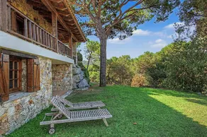 Fully equipped beautiful holiday home with terrace, pool & garden | Mountain view | Pet-friendly - Image 2