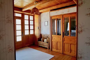 Casa vacacional con barbacoa, jardín y terraza | Vistas a la montaña | Ideal para trabajar remoto - Image 4