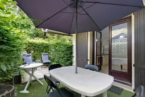 Holiday apartment with pool & garden | Garden view - Image 3