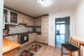 Apartamento vacacional apta para familias con barbacoa, jardín y piscina | Vistas a la montaña | Se admiten mascotas - Image 4