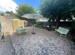 Holiday home with terrace & garden | Garden view - Image 2