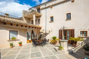Ferienhaus mit privatem Pool, Garten und Grill | Bergblick - Image 2