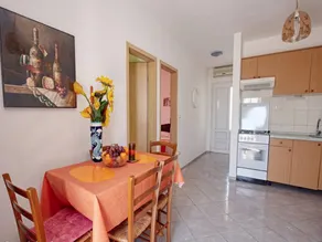 Flat with barbeque & terrace - Image 4