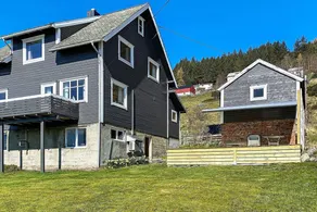 Voll ausgestattetes Ferienhaus mit Garten und Terrasse | Wasserblick | Haustiere sind willkommen - Image 2