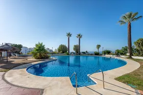 Holiday Apartment "Casa Rosa 76b" with Shared Outdoor & Heated Indoor Pools & Wi-Fi - Image 2