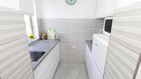 Flat with BBQ & terrace - Image 4
