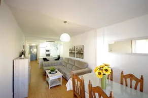 Lovely flat with garden, BBQ & pool | Next to the beach | Pets allowed - Image 4