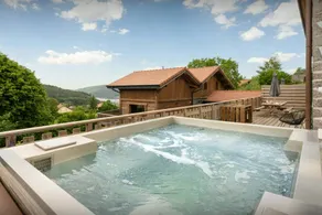 Family-friendly chalet for 10 with hot tub in Gérardmer - OVO Network - Image 4