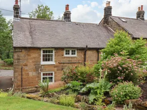 Children-friendly wonderful cottage with garden - Image 2