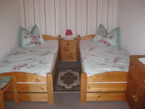 Apartamento vacacional con barbacoa y jardín - Image 4