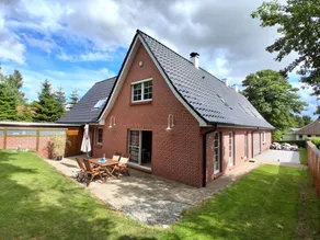 Holiday Home 'Holidate-Inn' with Private Terrace, Private Garden and Wi-Fi - Image 4
