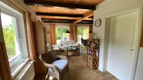 Holiday home with BBQ, garden & terrace - Image 4