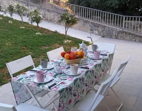 Country Home 'El Rincón De Lokiz' with Mountain View, Private Terrace and Wi-Fi - Image 2