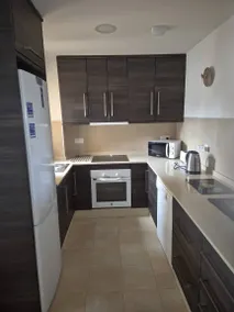 Family-friendly apartment with pool & terrace - Image 4