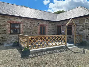 Cottage with barbecue, pool & garden - Image 2