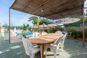 Holiday Home 'Josefina Y Tomas' with Sea Views, Wi-Fi - Image 2