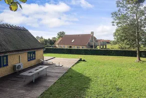 Holiday home with garden, terrace & barbeque | Water view | Pets allowed - Image 2