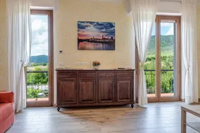 Fantastica casa totalmente attrezzata con giardino, piscina riscaldata e terrazza | Vista sul giardino | Ideale per lavorare da remoto - Image 5