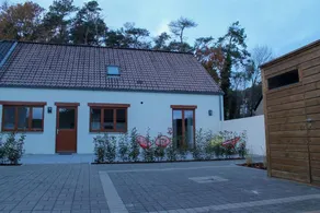 Attractive bungalow in Lanaken with fenced garden - Image 5